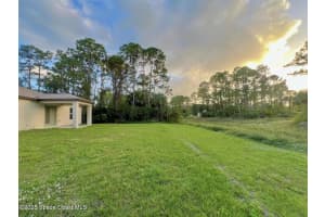 960 Happiness Avenue, Palm Bay, FL 32908 - MLS#1064640