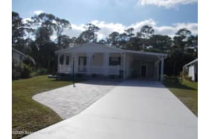 658 Marlin Circle, Barefoot Bay, FL 32976 - MLS#1065011