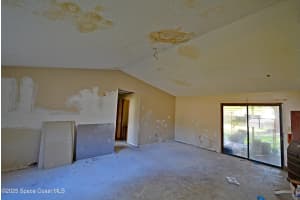 1374 Pakenham Street, Palm Bay, FL 32907 - MLS#1065074