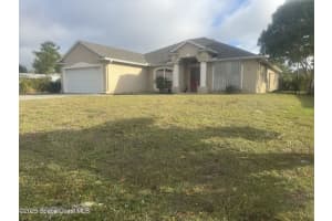 561 Borraclough Avenue Nw, Palm Bay, Fl 32907, Palm Bay