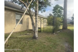 561 Borraclough Avenue, Grant, FL 32949 - MLS#1065134