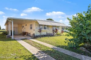 1120 Barefoot Bay Circle, Micco, FL 32976 - MLS#1065135