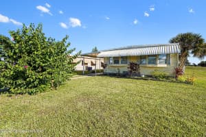 1120 Barefoot Bay Circle, Micco, FL 32976 - MLS#1065135