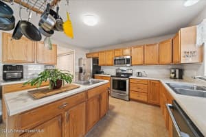 281 Melba Avenue, Palm Bay, FL 32907 - MLS#1065234