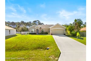 1731 Elmhurst Circle, Palm Bay, FL 32909 - MLS#1065281