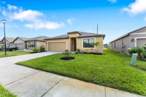 233 Bubbling Lane, Palm Bay, FL 32907 - MLS#1065298