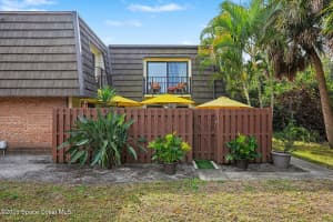 1515 Vista Oaks Circle, Palm Bay, FL 32905 - MLS#1065452