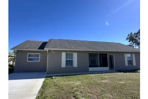 565 Burlington Avenue, Palm Bay, FL 32907 - MLS#1065470