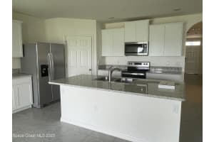 2194 Farmhouse Road, Palm Bay, FL 32909 - MLS#1065547