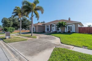 417 Coastal Breeze Way, Merritt Island, FL 32953 - MLS#1065839