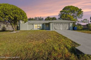561 Carol Drive Ne, Palm Bay, Fl 32907, Palm Bay