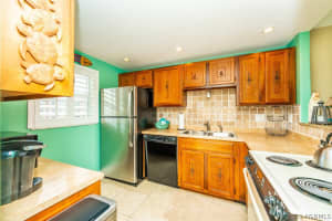 624 Cedar Side Circle, Palm Bay, FL 32905 - MLS#1065925