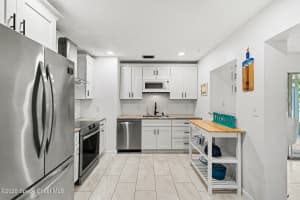 206 Harbor Drive, Cape Canaveral, FL 32920 - MLS#1066075