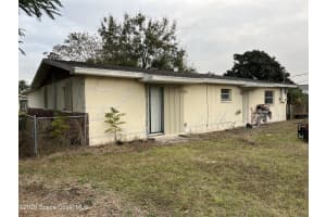 2431 Lakeview Drive, Melbourne, FL 32935 - MLS#1066183