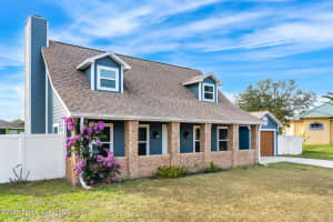 1210 Holopaw Court, Palm Bay, FL 32909 - MLS#1066373