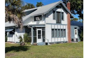 210 Parkside Place, Indian Harbour Beach, FL 32937 - MLS#1066444