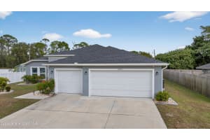 1285 Grandeur Street, Palm Bay, FL 32909 - MLS#1066536