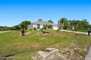 398 Taunton Road, Palm Bay, FL 32908 - MLS#1066580