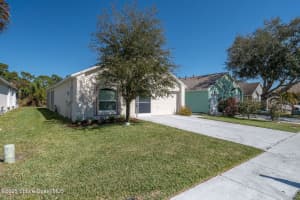 2089 Redwood Circle, Palm Bay, FL 32905 - MLS#1066673