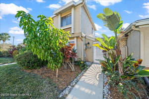 1030 Abada Court, Palm Bay, FL 32905 - MLS#1066729