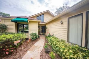2000 Agora Circle Circle, Palm Bay, FL 32909 - MLS#1066746