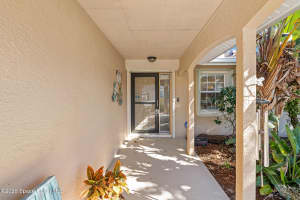 5 Kalendar Court, Palm Coast, FL 32164 - MLS#1066811