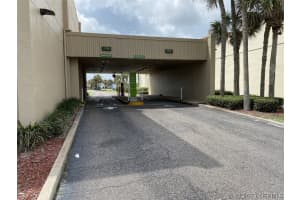 905 Maplewood Court, Melbourne, FL 32940 - MLS#1067000