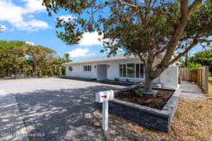 921 Orlando Avenue, Cocoa Beach, FL 32931 - MLS#1067112