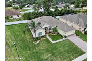 220 Grouper Circle, Palm Bay, FL 32909 - MLS#1067144