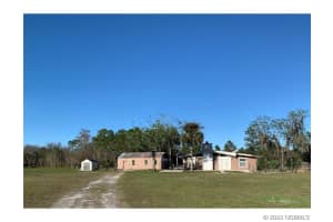 7 Indian River Avenue, Titusville, FL 32796 - MLS#1067317
