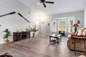 308 Tamarind Circle, Palm Bay, FL 32907 - MLS#1067353