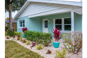 2384 Queens Street, Palm Bay, FL 32909 - MLS#1067521