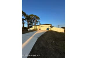 893 Altura Avenue, Palm Bay, FL 32909 - MLS#1067604