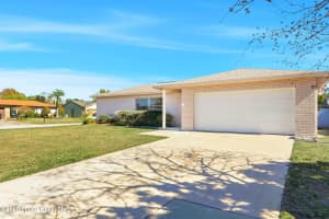 2519 Mill Run Boulevard, Kissimmee, FL 34744 - MLS#1067626