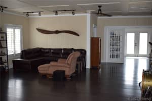 1081 Atlantic Avenue, Cocoa Beach, FL 32931 - MLS#1067701