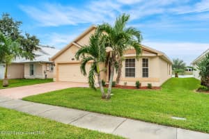4811 Decatur Circle, Melbourne, FL 32934 - MLS#1067773