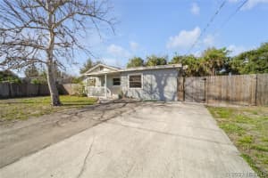 1758 Kendall Pointe Place, Melbourne, FL 32935 - MLS#1067775