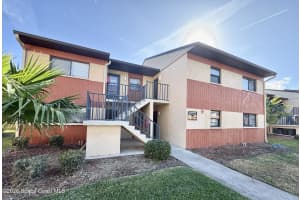 2673 Golf Lake Circle, Melbourne, FL 32935 - MLS#1067862