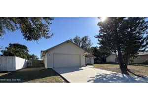 934 Lynbrook Street, Palm Bay, FL 32907 - MLS#1067913