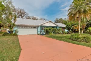 1032 Tevis Street, Palm Bay, FL 32909 - MLS#1067929