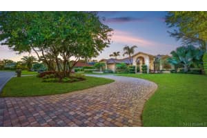 932 Fir Street, Micco, FL 32976 - MLS#1068021