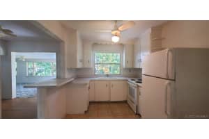 2189 Pineapple Avenue, Melbourne, FL 32935 - MLS#1068170