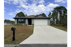 341 Titan Road, Palm Bay, FL 32909 - MLS#1068192