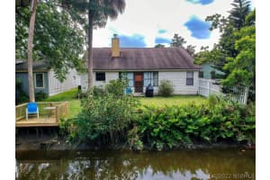 1109 Altamira Street, Palm Bay, FL 32907 - MLS#1068302