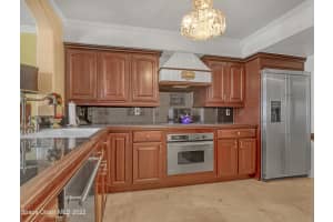 1860 Atlantic Avenue, Cocoa Beach, FL 32931 - MLS#1068400