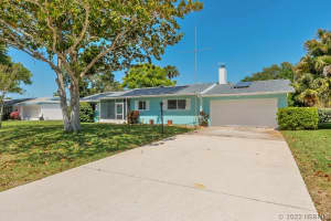 241 Paquita Circle, Palm Bay, FL 32908 - MLS#1068476