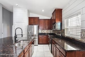 2712 Snapdragon Drive, Palm Bay, FL 32907 - MLS#1068564