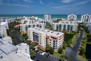 816 Castleford Avenue, Palm Bay, FL 32905 - MLS#1068589