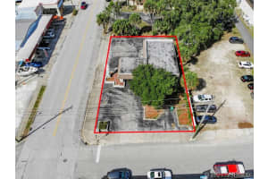 2049 50th Avenue, Vero Beach, Fl 32966, Vero Beach