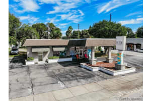 2049 50th Avenue, Vero Beach, FL 32966 - MLS#1069082